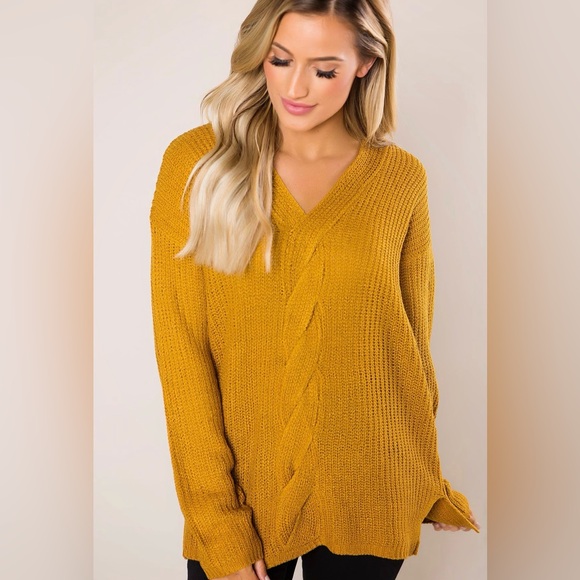 NWT Mustard Yellow Gold Cable Knit Sweater - Picture 2 of 8